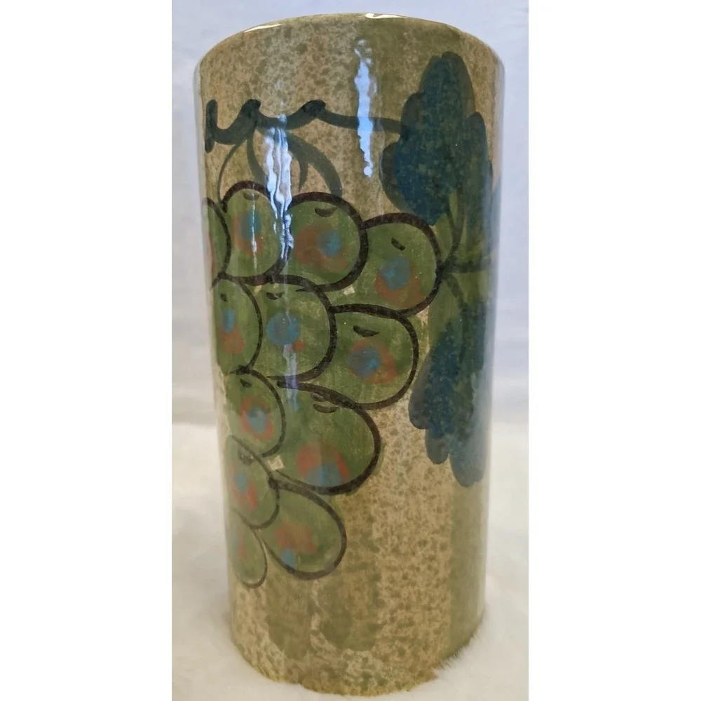 Mid-Century Hand Painted Vase, Made in Italy by SARA, Beautiful Vase 8x4.25 
